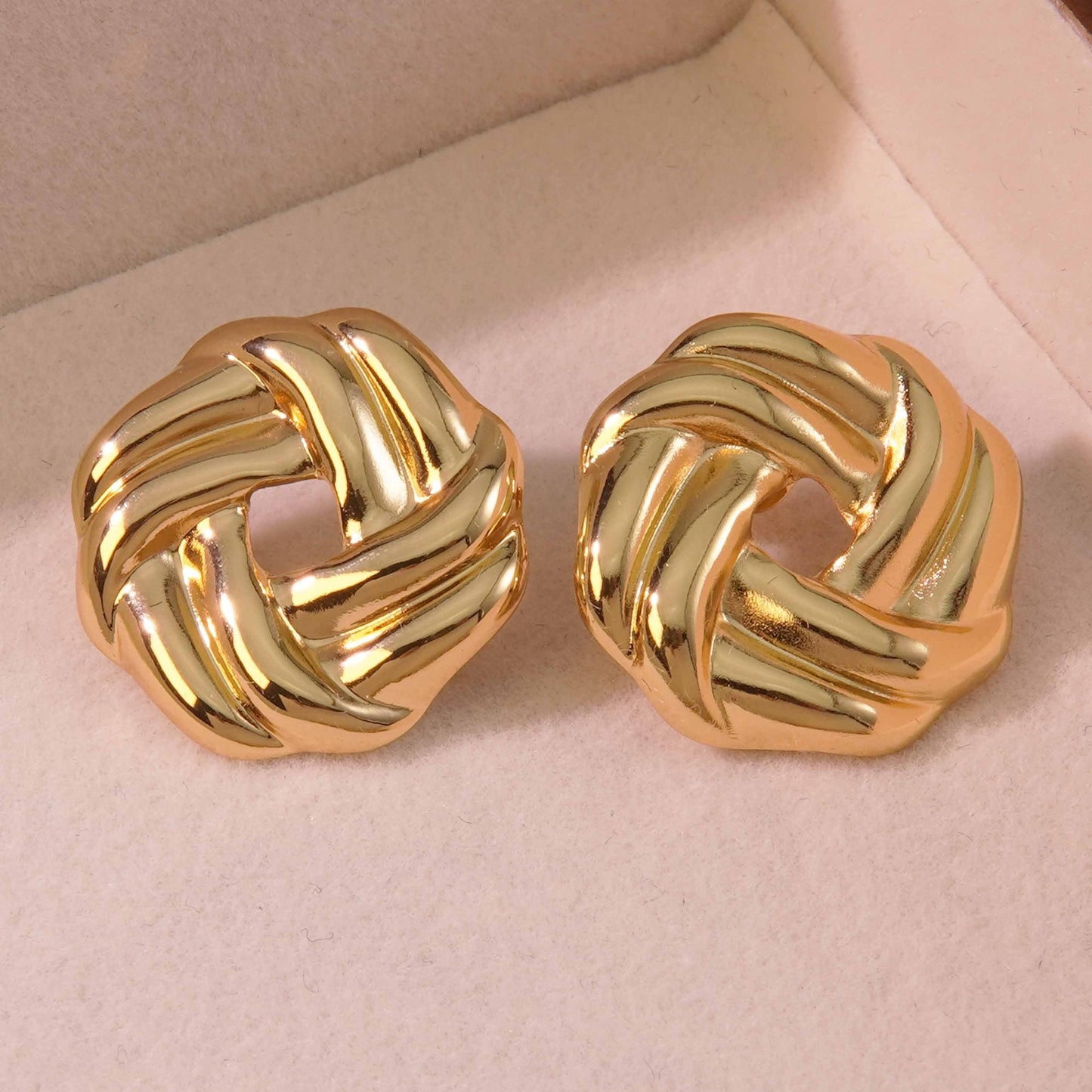 Boucles D'Oreilles Style Classique Géométrique Rond Évider Acier Inoxydable 304 Imitation Or